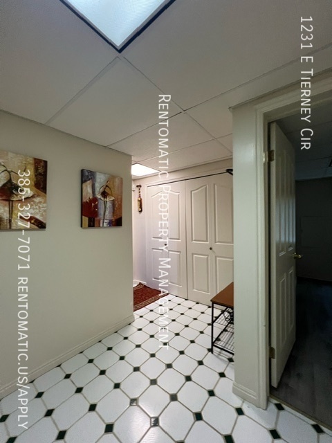Building Photo - 1231 Tierney Cir