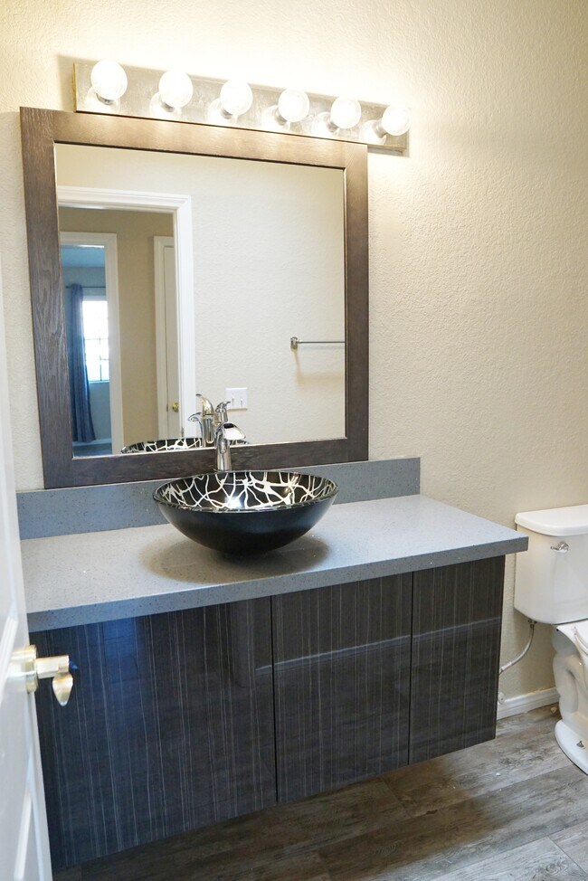 Building Photo - 51660 Avenida Villa