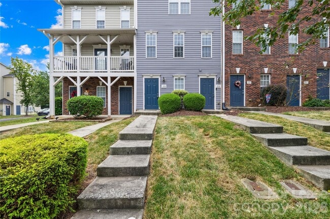 Building Photo - 118 Steam Engine Dr