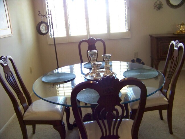 Building Photo - Great Home in Retirement  Community Furnished Vacation Rental