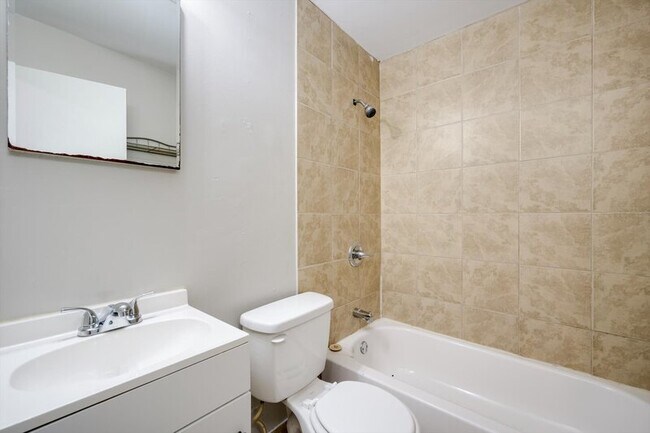 Building Photo - 2509 Reese Ave