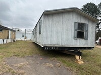 Building Photo - 3000 Poplar St