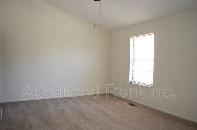 Building Photo - 14 Far Corners Loop