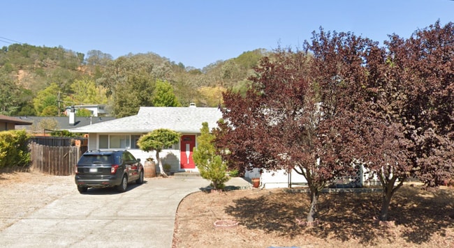 Building Photo - 670 Sunset Pkwy