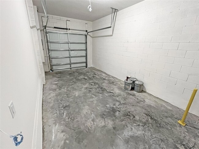 Building Photo - 1264 Draintree St