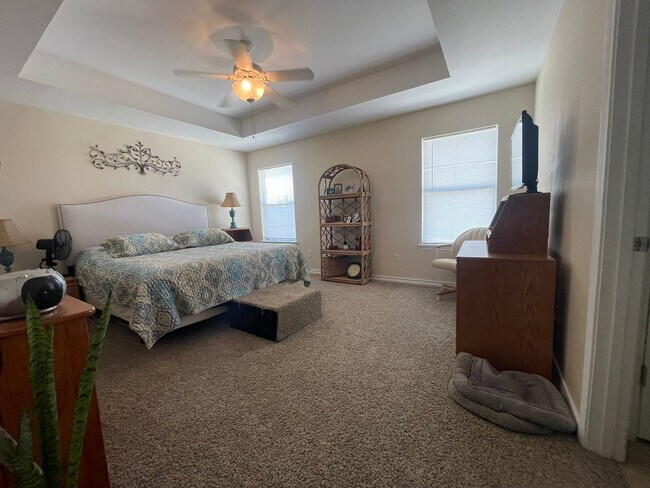 Building Photo - 13954 Seafarer Dr