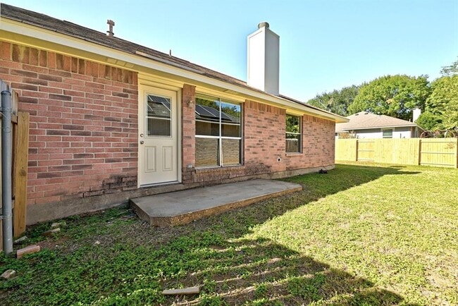 Building Photo - 4608 Castleman Dr