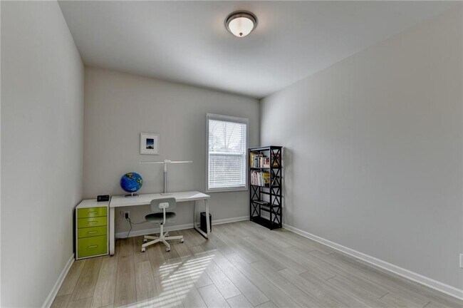 Building Photo - 1561 Branthaven Ln