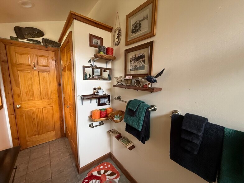 Building Photo - 32275 Center St