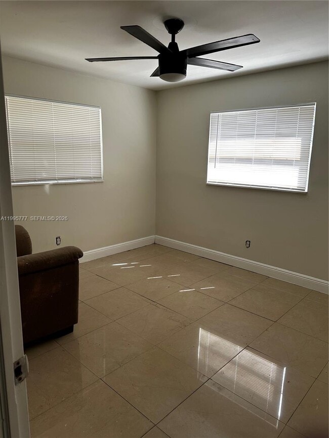 Building Photo - 5221 NW 15th Ct