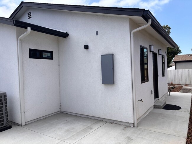 Building Photo - Brand New 2 Bedrooms 2 full baths home, AD...