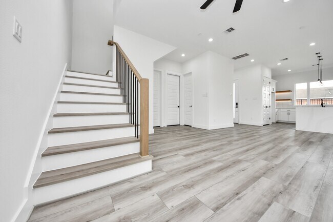 Building Photo - 1816 West St