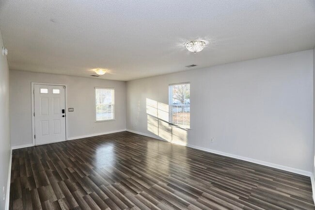 Building Photo - 1749 Mossberg Dr