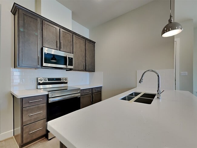 Building Photo - 2605 Turner Quinn Wy