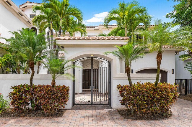 Building Photo - 17662 Circle Pond Ct