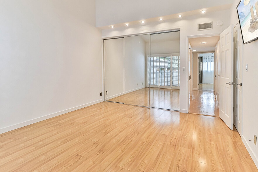 Primary Bedroom with two closets - 1115 19th St