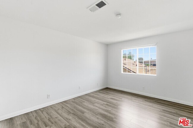 Building Photo - 1707 Keeler St