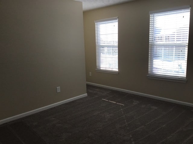 Building Photo - 317 Evergreen Cir