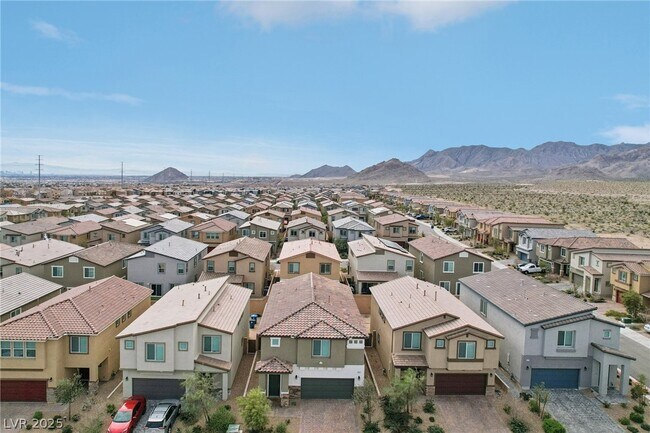 Building Photo - 10971 Meridian Flds Ave