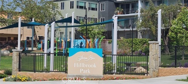 Building Photo - 1848 Temple Ave