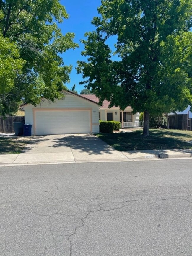 Primary Photo - 3 Bedroom in Quail Ridge Subdivision