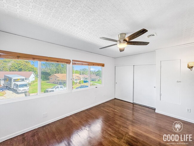 Building Photo - Beautiful 2B/1.5BA Condo For Rent In University City!