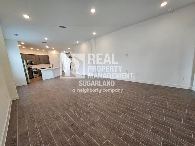 Building Photo - Move-In Ready Home in Sienna with Resort Amenities