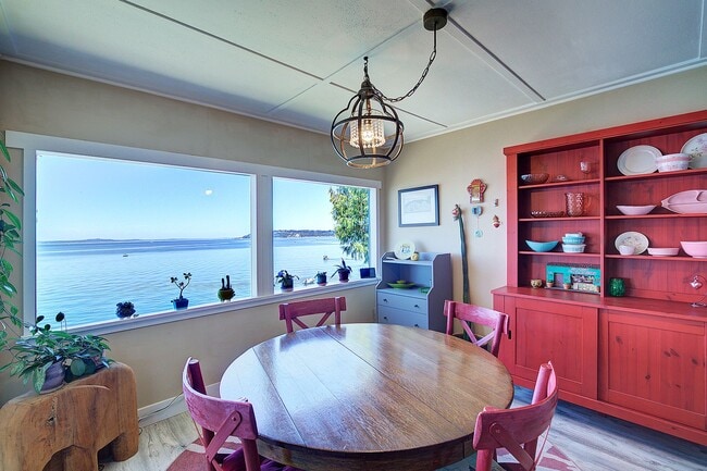 Building Photo - 3bd/2ba Burien House