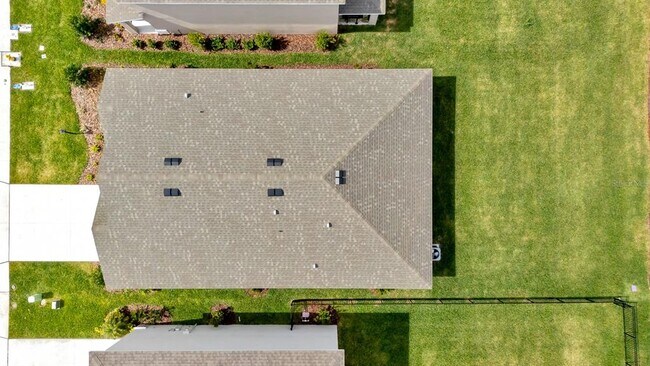 Building Photo - 18303 Wheathouse Pl