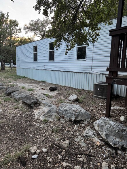 Primary Photo - 350 Duck Mountain Ln