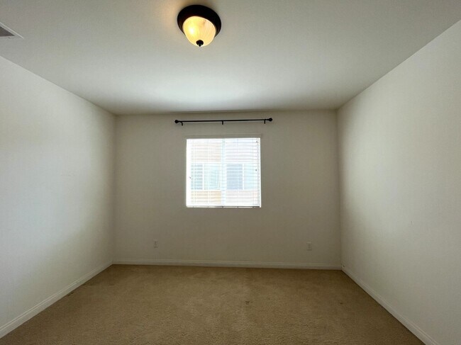 Building Photo - 7143 Leighton Dr