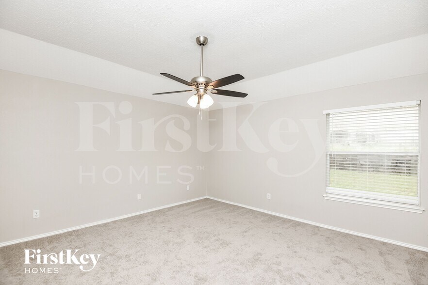 Building Photo - 2529 Rivers Edge Dr