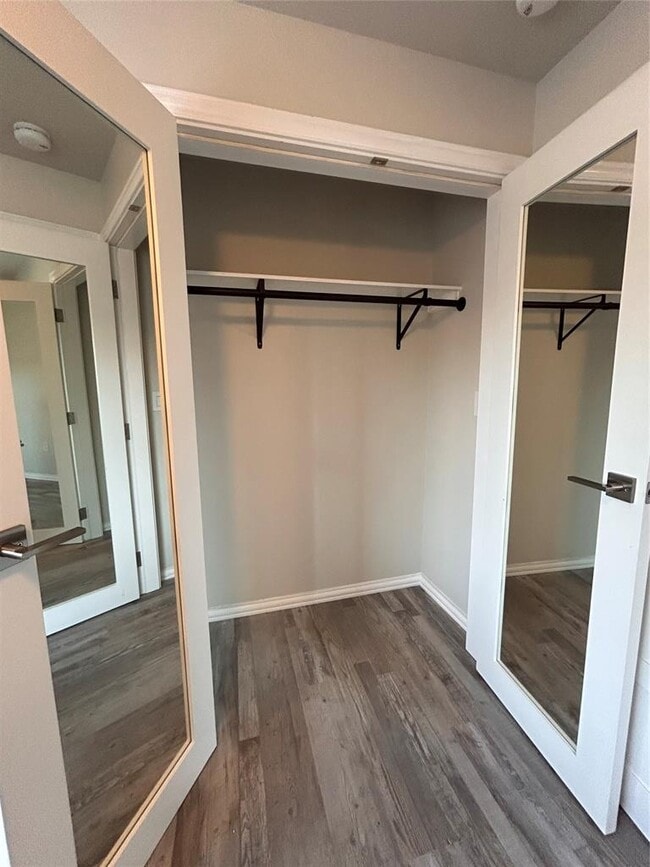 Building Photo - 8905 Tronewood Dr