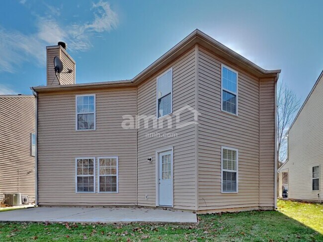 Building Photo - 10914 Cyrus Dr