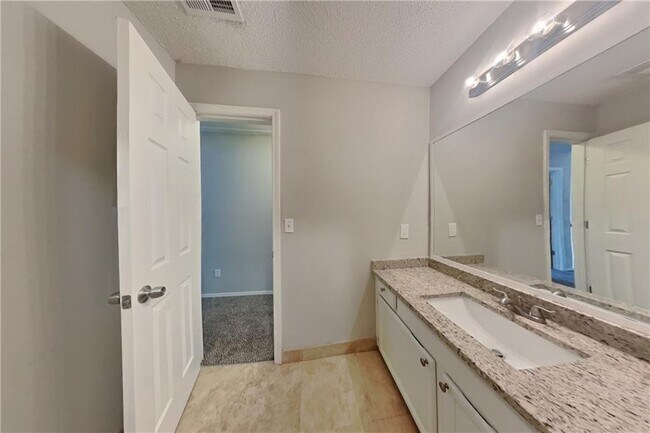 Building Photo - 11085 Taylors Spring Pl