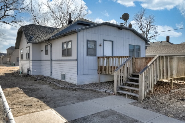 Building Photo - 2300 Avenue F