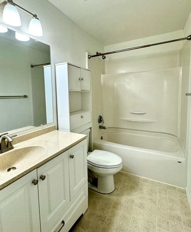 Building Photo - 77X Four-Plex