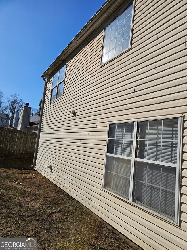 Building Photo - 1529 Sydney Pond Cir NW