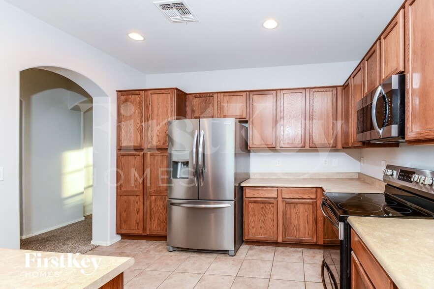 Building Photo - 13876 N 141st Ln