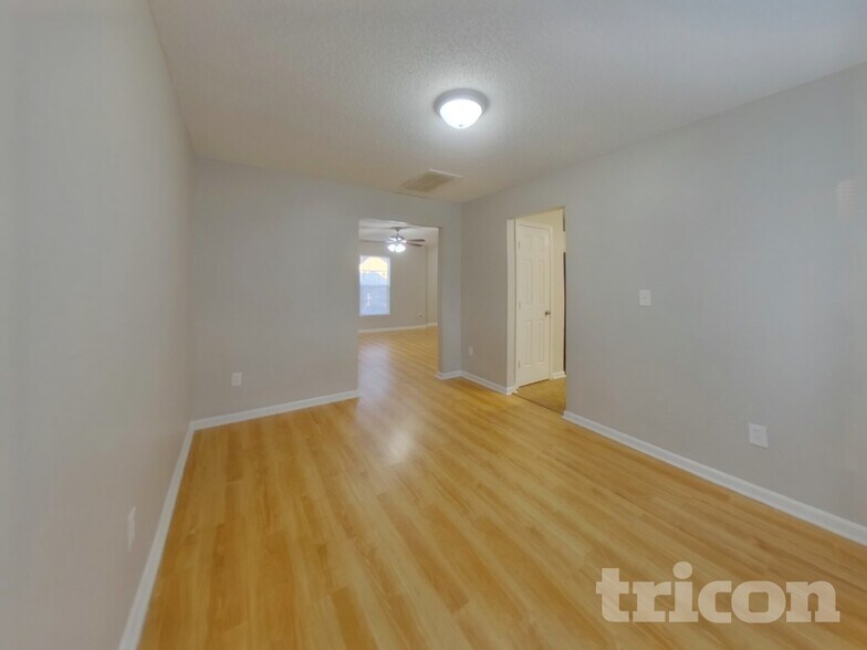 Building Photo - 3023 Willamette Valley Dr