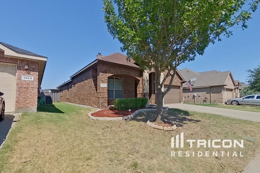 Building Photo - 1413 Melanie Trail