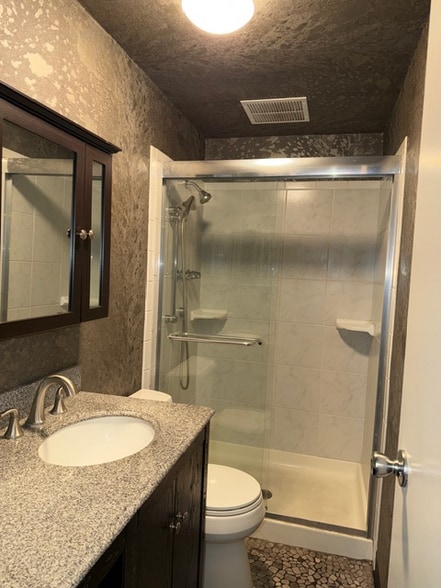 Building Photo - 9076 Walker Ct