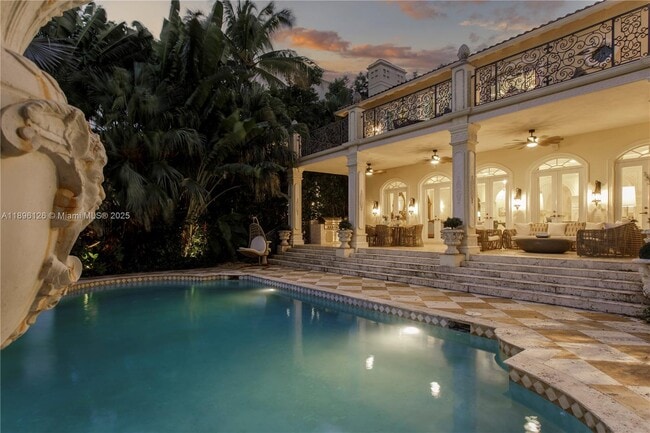 Building Photo - 5801 Pine Tree Dr