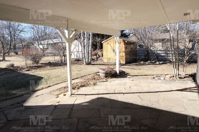 Building Photo - 1215 Lynnwood Dr