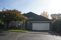Building Photo - 13617 SE 36th St