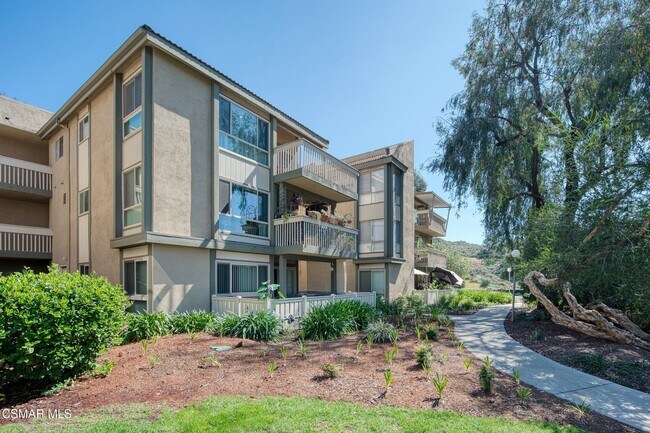 Building Photo - 254 Sequoia Ct