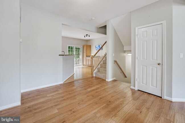 Building Photo - 4888 Ebb Tide Ct