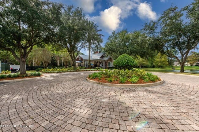 Building Photo - 12301 Kernan Forest Blvd