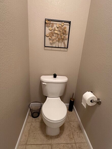 Building Photo - 6253 Kilmer Loop