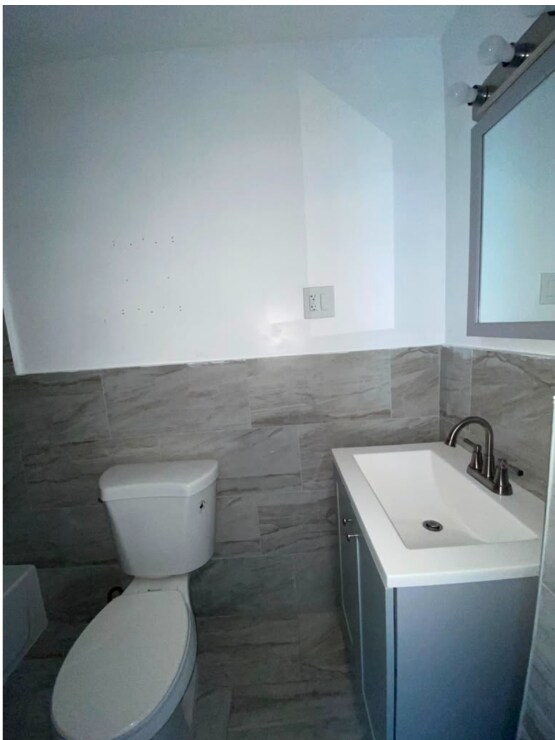 Building Photo - 222 Sommerville Pl